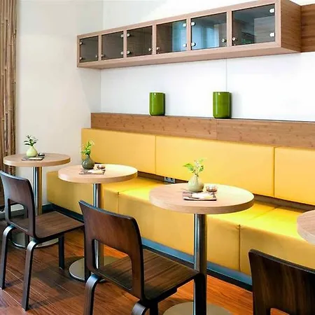 Ibis Mitte ホテル