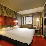 Ibis Mitte 3*