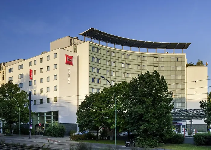 Отель Ibis Mitte 3*